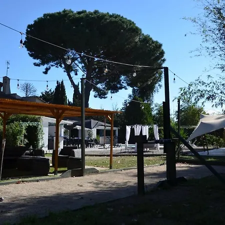 Avec Piscine A La Campagne Proche فيلة