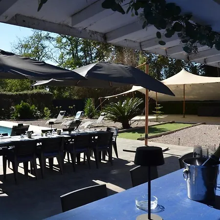 Avec Piscine A La Campagne Proche بيربينيو