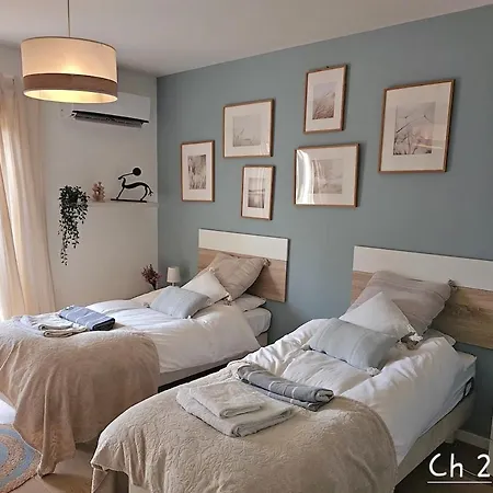 فيلة Avec Piscine A La Campagne Proche بيربينيو